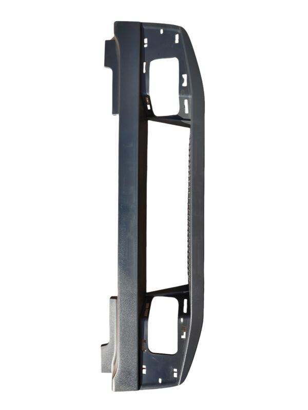 Acabamento Frontal do Para-choque Volvo VM 270 2014 - 84000742
